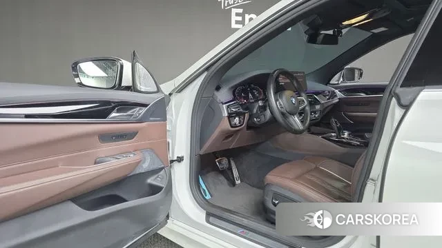 BMW 6 Series GT (G32) 2022 Белый из Кореи, фото 4