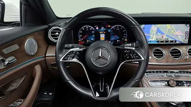 Mercedes-Benz E-Class W213 2021 Белый из Кореи, фото 4