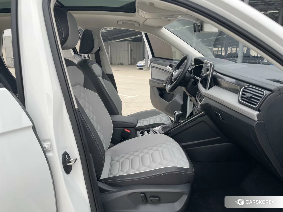 Volkswagen Tanyue 2022 Белый из Китая, фото 4