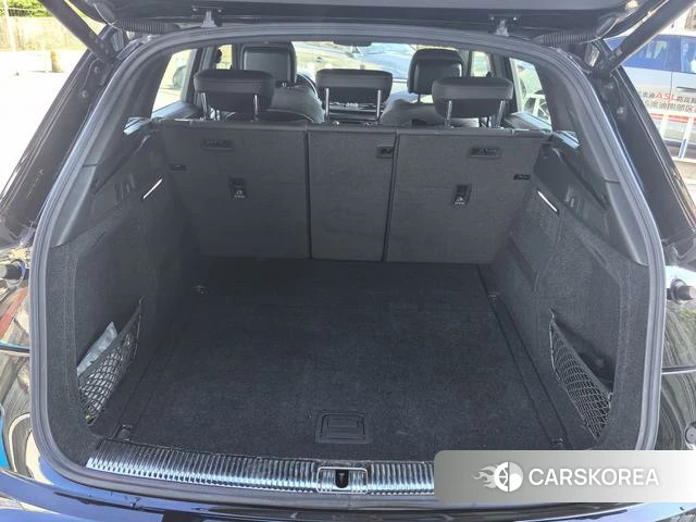 Audi Q5L 2024 Черный из Китая, фото 4