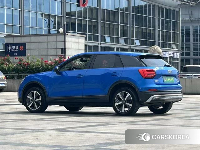 Audi Q2L e-tron 2021 Синий из Китая, фото 4