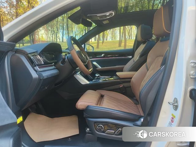 BYD Tang DM 2023 Белый из Китая, фото 4