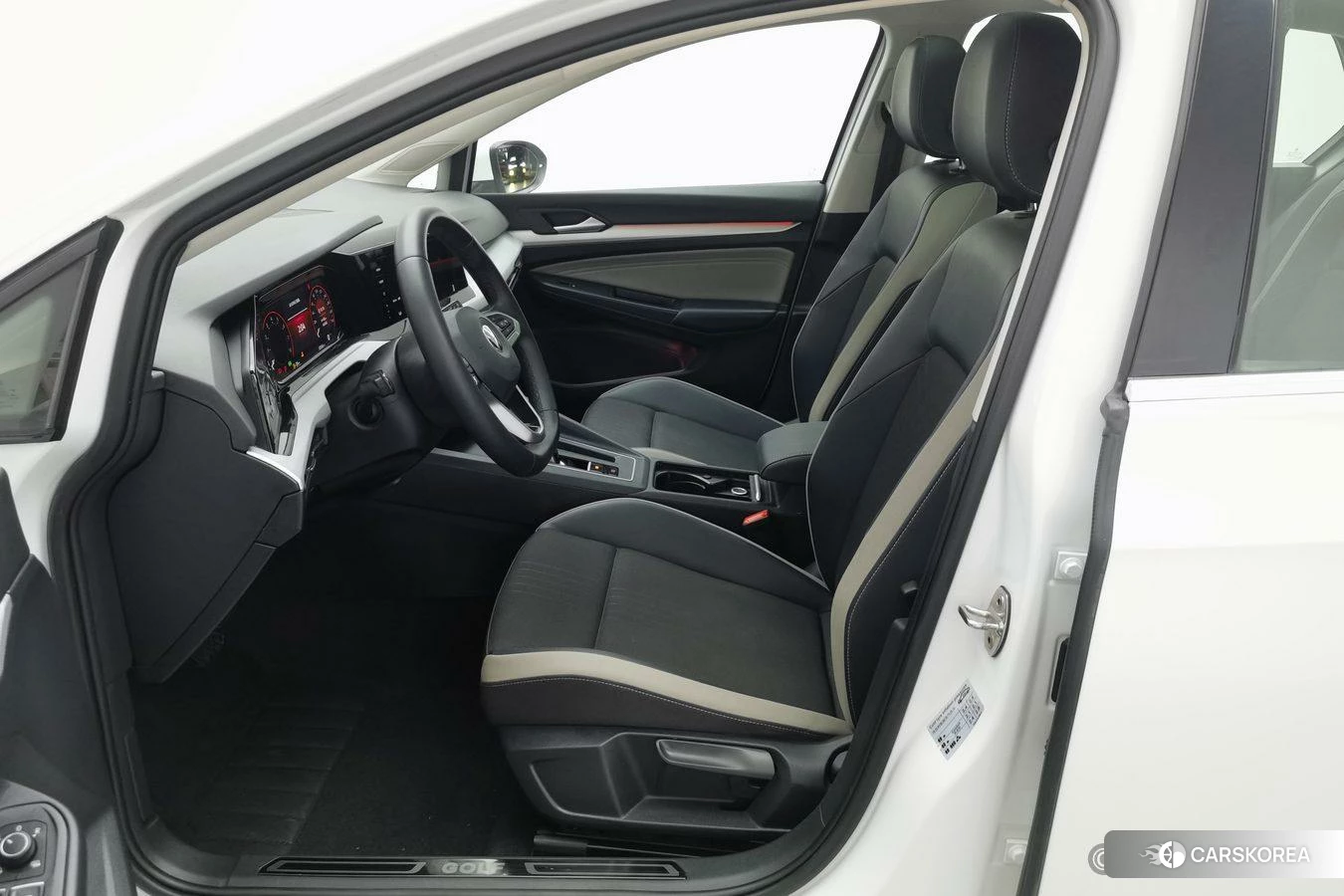 Volkswagen Golf 2020 Белый из Китая, фото 4