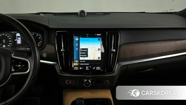Volvo V90 Cross-Country 2021 Белый из Кореи, фото 4