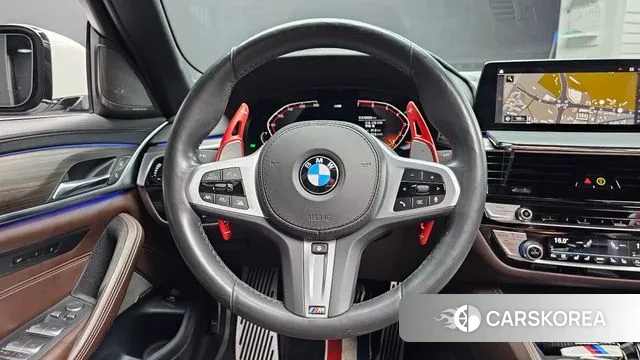 BMW 5 Series (G30) 2020 Белый из Кореи, фото 4