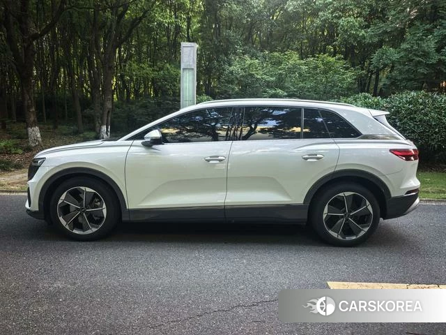 Audi Q5 e-tron 2025 Белый из Китая, фото 4