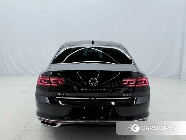 Volkswagen Magotan PHEV 2024 Черный из Китая, фото 4