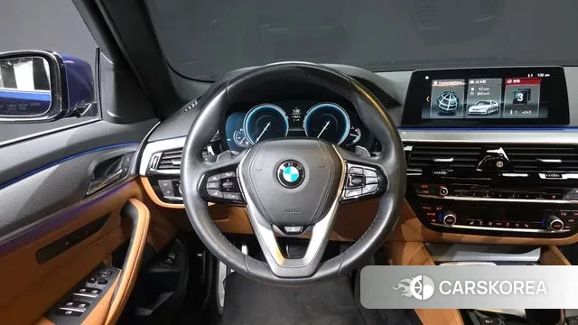 BMW 5 Series (G30) 2018 Синий из Кореи, фото 4