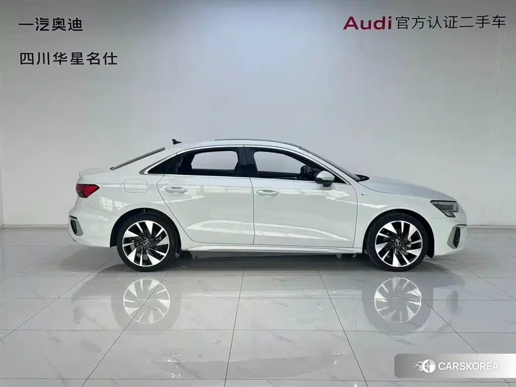 Audi A3 2024 Белый из Китая, фото 5