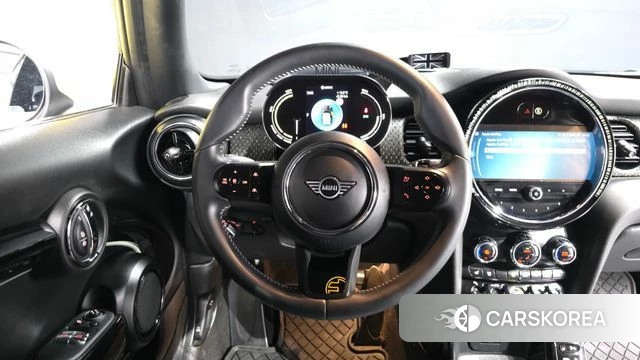 Mini Cooper Electric 2022 Серебряный из Кореи, фото 4