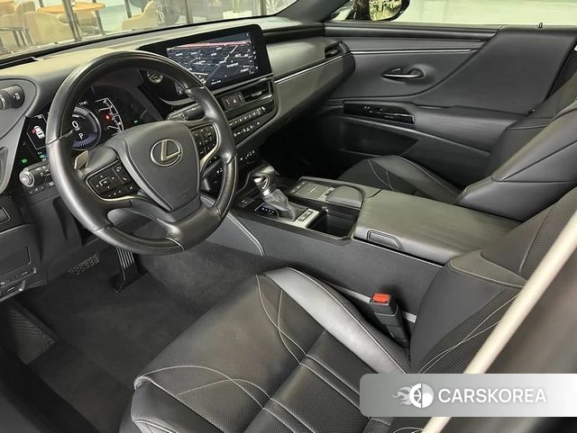 Lexus ES300h 7th generation 2022 Серый из Кореи, фото 4