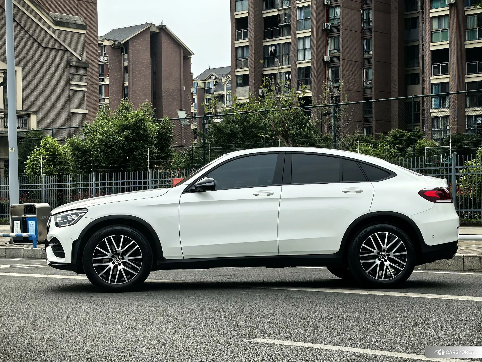Mercedes-Benz GLC Coupe 2022 Белый из Китая, фото 4