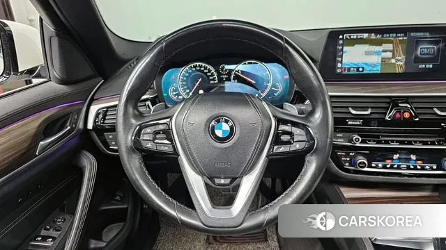 BMW 5 Series (G30) 2018 Белый из Кореи, фото 4