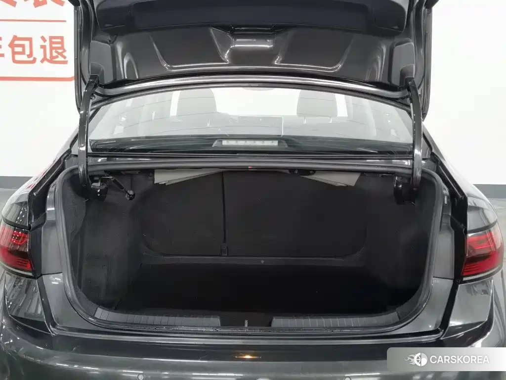 Volkswagen Sagitar 2022 Silver/gray из Китая, фото 4