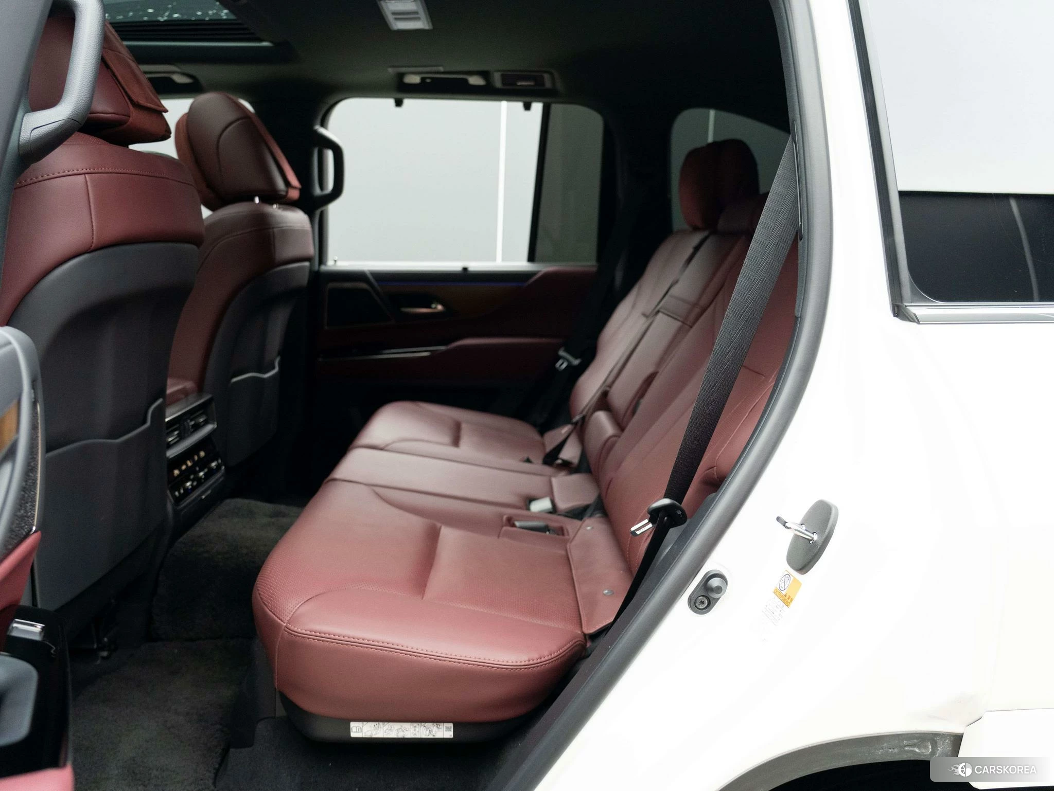 Lexus LX 2024 Белый из Китая, фото 4