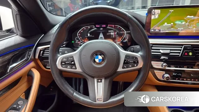 BMW 5 Series (G30) 2021 Белый из Кореи, фото 4