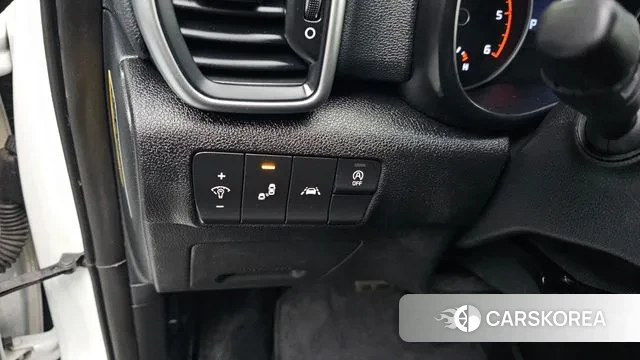 Kia Sportage The Bold 2018 Белый из Кореи, фото 4