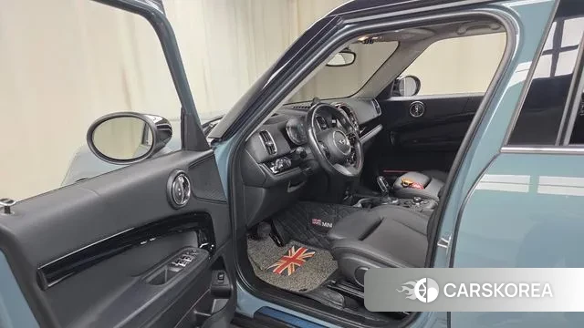 Mini Cooper Countryman 2023 Цвет галактики из Кореи, фото 4