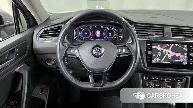 Volkswagen Tiguan Allspace 2020 Серебряный из Кореи, фото 4