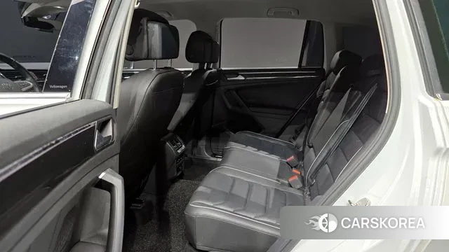 Volkswagen Tiguan second Generation 2021 Белый из Кореи, фото 4