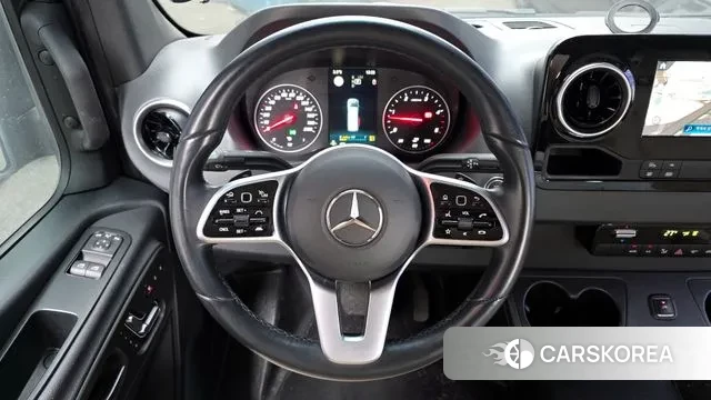 Mercedes-Benz Sprinter 2023 Черный из Кореи, фото 4