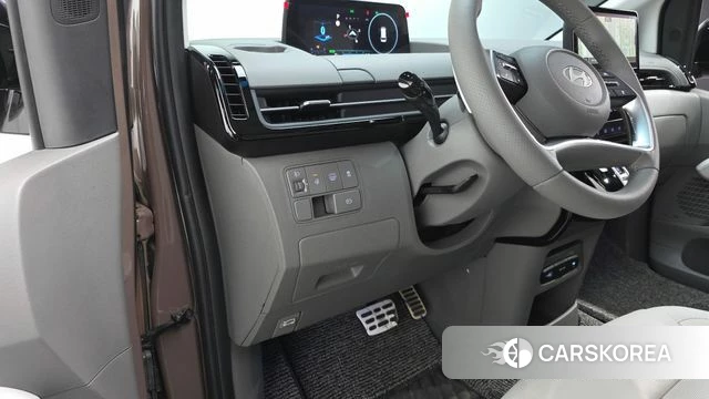 Hyundai Staria 2025 Коричневый из Кореи, фото 4