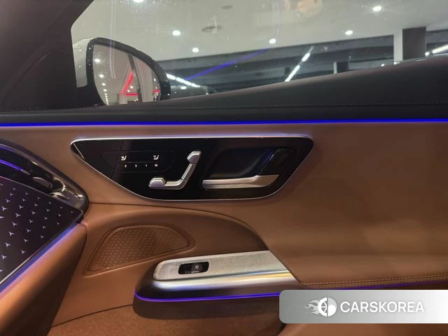 Mercedes-Benz E-Class W214 2024 Белый из Кореи, фото 4