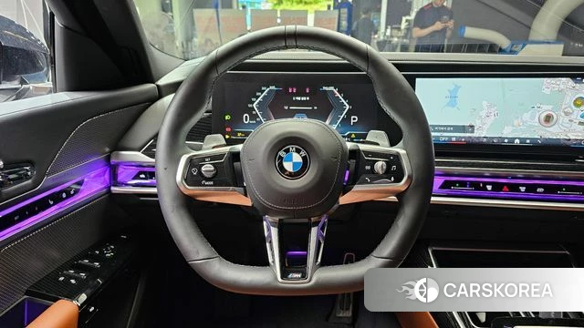 BMW 7 Series (G70) 2025 Черный из Кореи, фото 4
