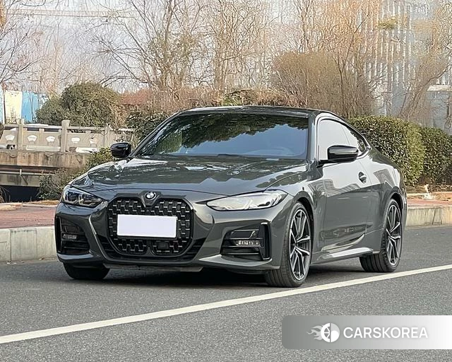 BMW 4 series 2023 Темно-серый из Китая, фото 4