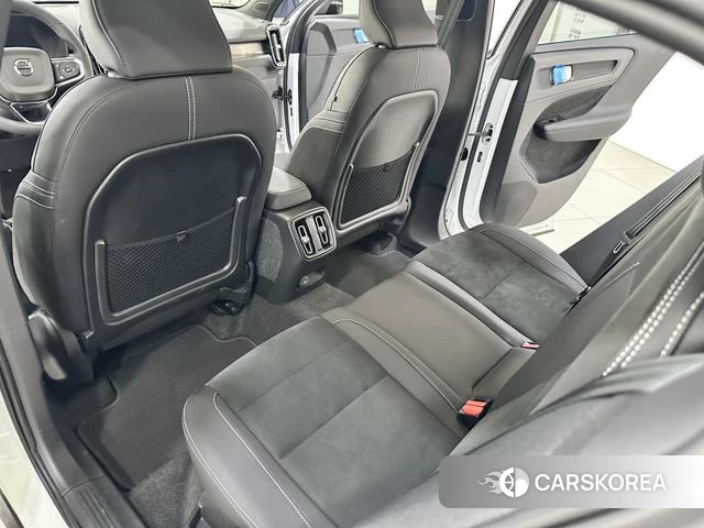 Volvo C40 EV 2023 Белый из Китая, фото 4