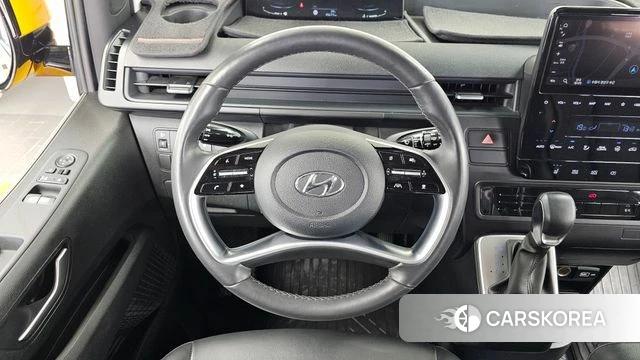 Hyundai Staria 2022 Желтый из Кореи, фото 4