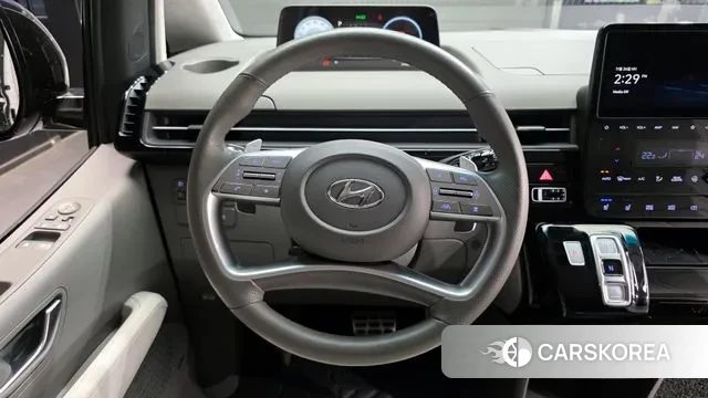 Hyundai Staria 2023 Белый из Кореи, фото 4