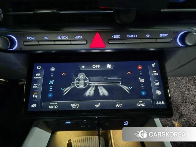 Hyundai Grandeur Hybrid (GN7) 2023 Серебристо-серый из Кореи, фото 4