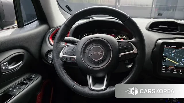 Jeep Renegade 2018 Черный из Кореи, фото 4