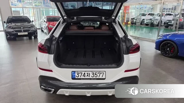 BMW X6 (G06) 2023 Белый из Кореи, фото 4