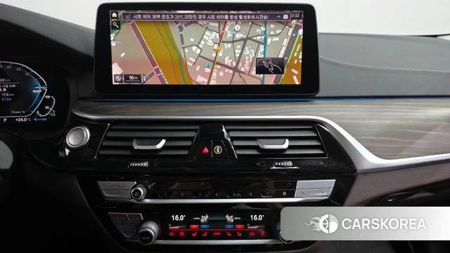 BMW 5 Series (G30) 2022 Белый из Кореи, фото 4