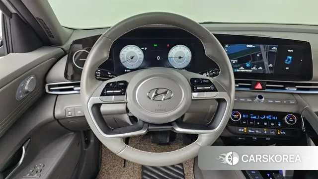 Hyundai Avante (CN7) 2022 Серебристо-серый из Кореи, фото 4