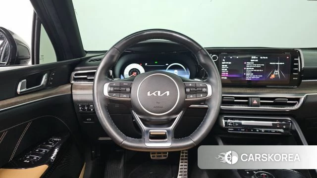 Kia K5 3rd generation 2023 Серый из Кореи, фото 4