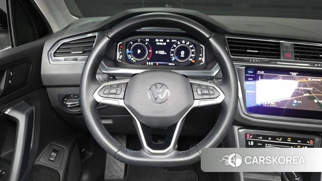 Volkswagen Tiguan second Generation 2022 Черный из Кореи, фото 4