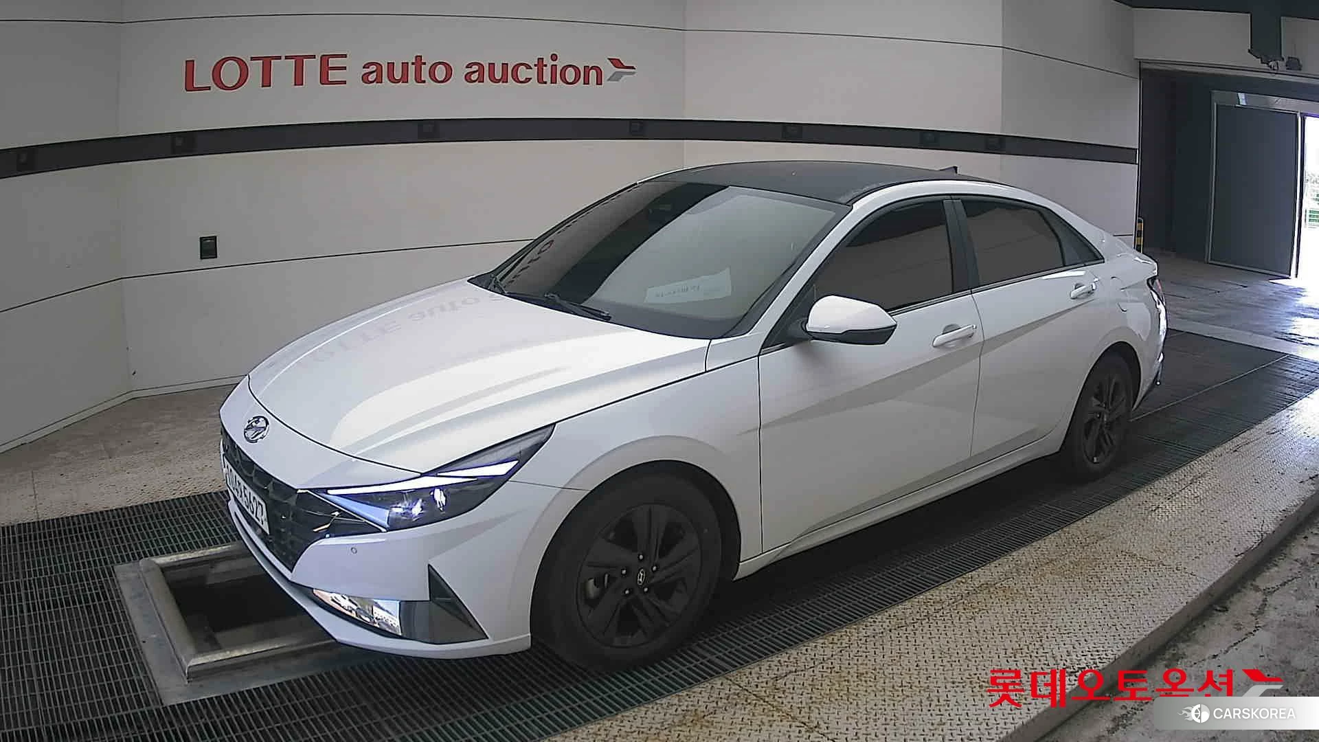 Hyundai Avante 2021 Polar White из Кореи, фото 4