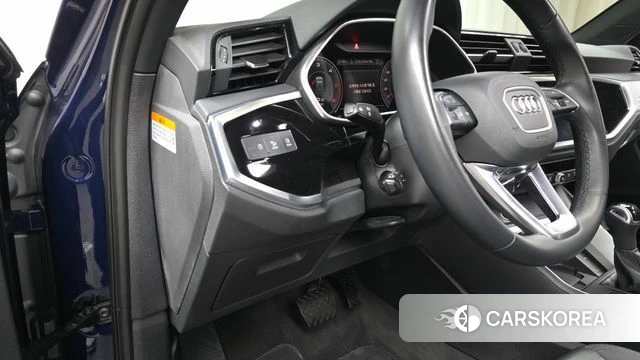 Audi Q3 (F3) 2022 Синий из Кореи, фото 4