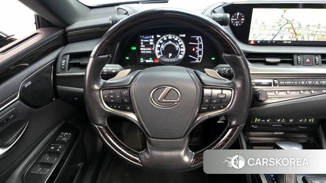 Lexus ES300h 7th generation 2019 Серебристо-серый из Кореи, фото 4