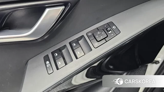 Kia Di Ol Nu Niro 2022 Белый из Кореи, фото 4