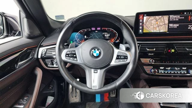 BMW 5 Series (G30) 2021 Черный из Кореи, фото 4