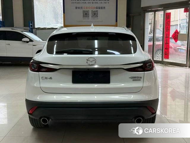 Mazda CX-4 2023 Белый из Китая, фото 4