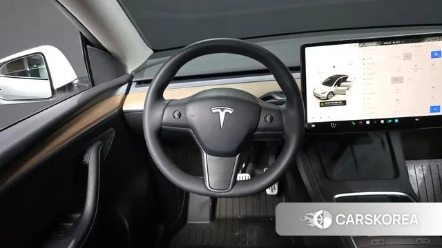 Tesla Model Y 2023 Белый из Кореи, фото 4