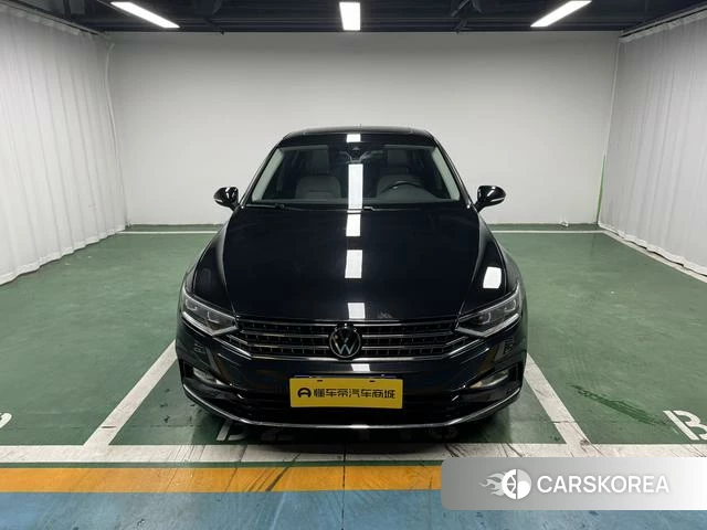 Volkswagen Magotan 2023 Черный из Китая, фото 4