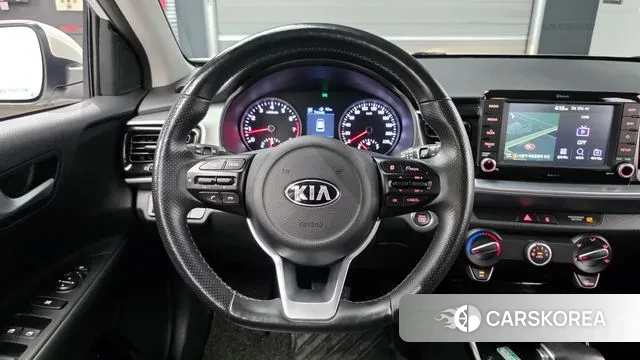 Kia Stonic 2019 Белый из Кореи, фото 4