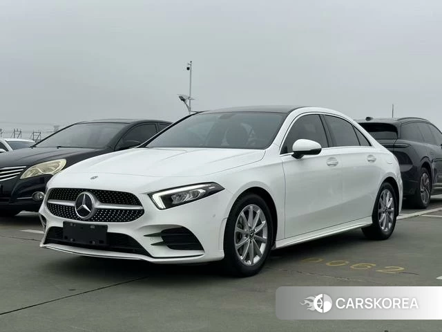 Mercedes-Benz Class A 2020 Белый из Китая, фото 4