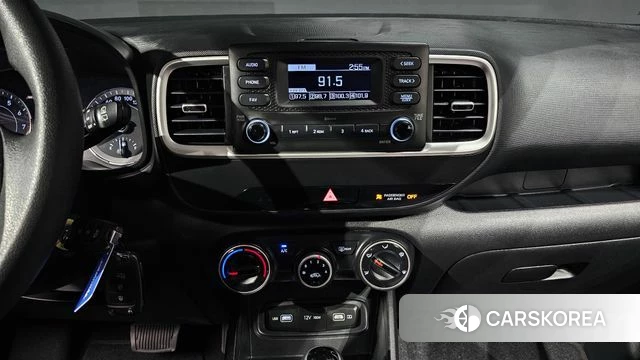 Hyundai Venue 2022 Белый из Кореи, фото 4